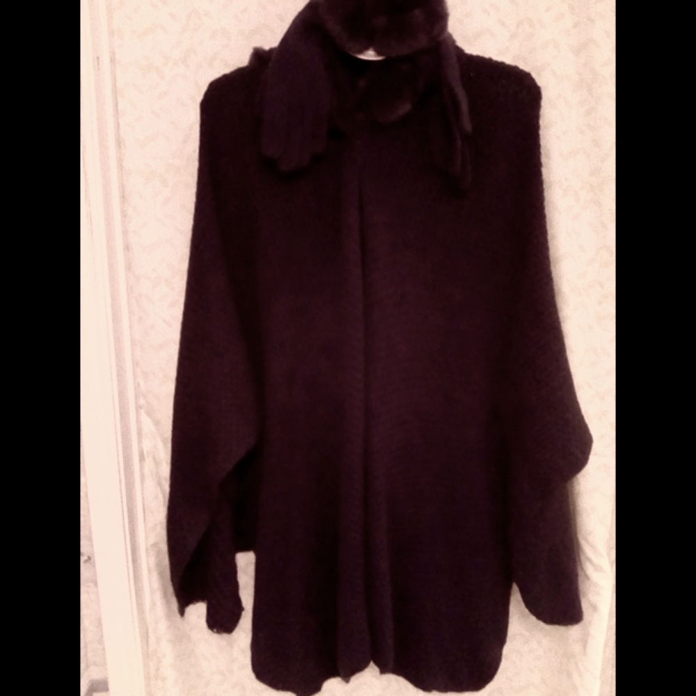 Hoody Poncho with matching gloves